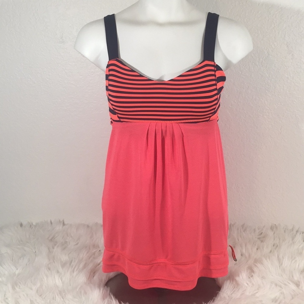 Lululemon workout tank top small